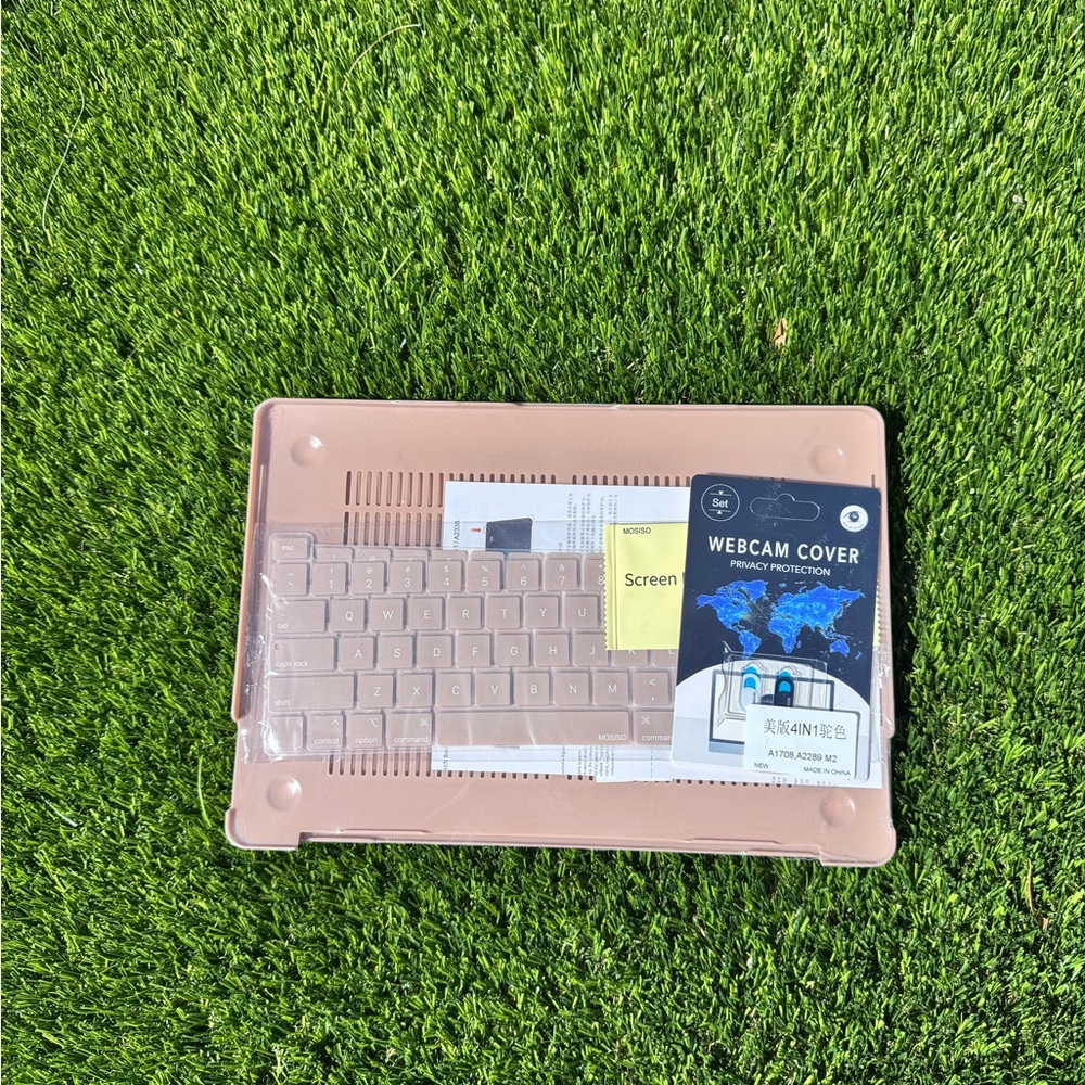 MacBook Pro 13 inch. Amazon Rose Gold Laptop Cover